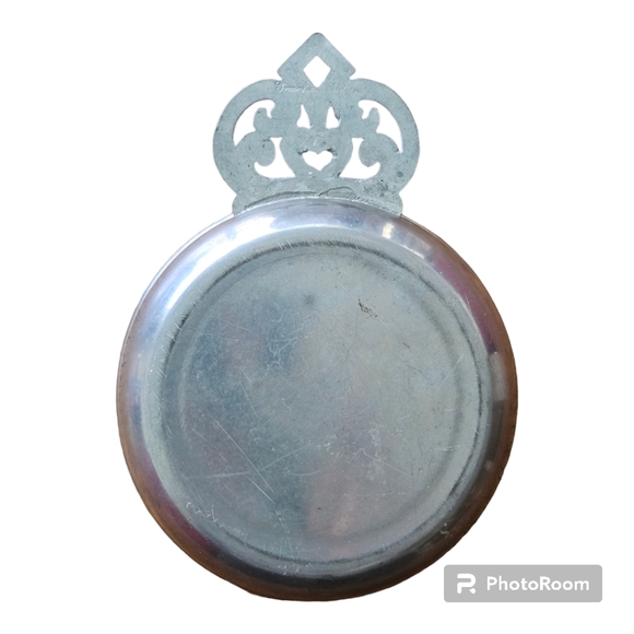 19th Century Greenfield Village Crown Handle Porringer Bowl - Picture 2 of 7